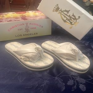 👑 NWT rare Christian Audigier flip flops 🩴 7